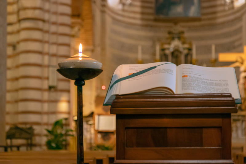 La Bible au cœur de la liturgie : à l’écoute de la Parole, à l’écoute de notre temps